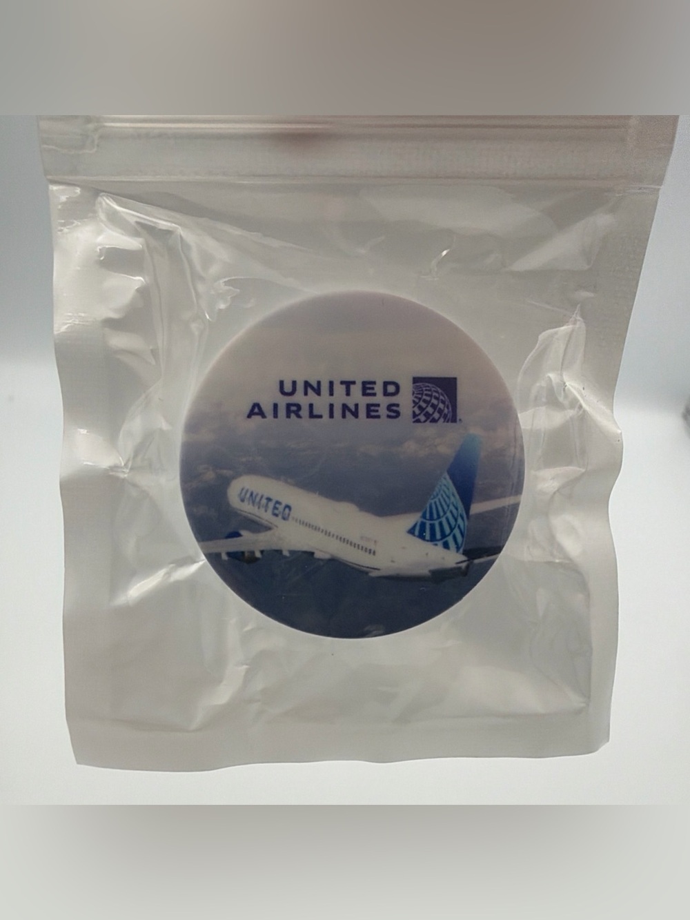 United Airlines Airplane Phone Grip 3M Adhesive Round - New